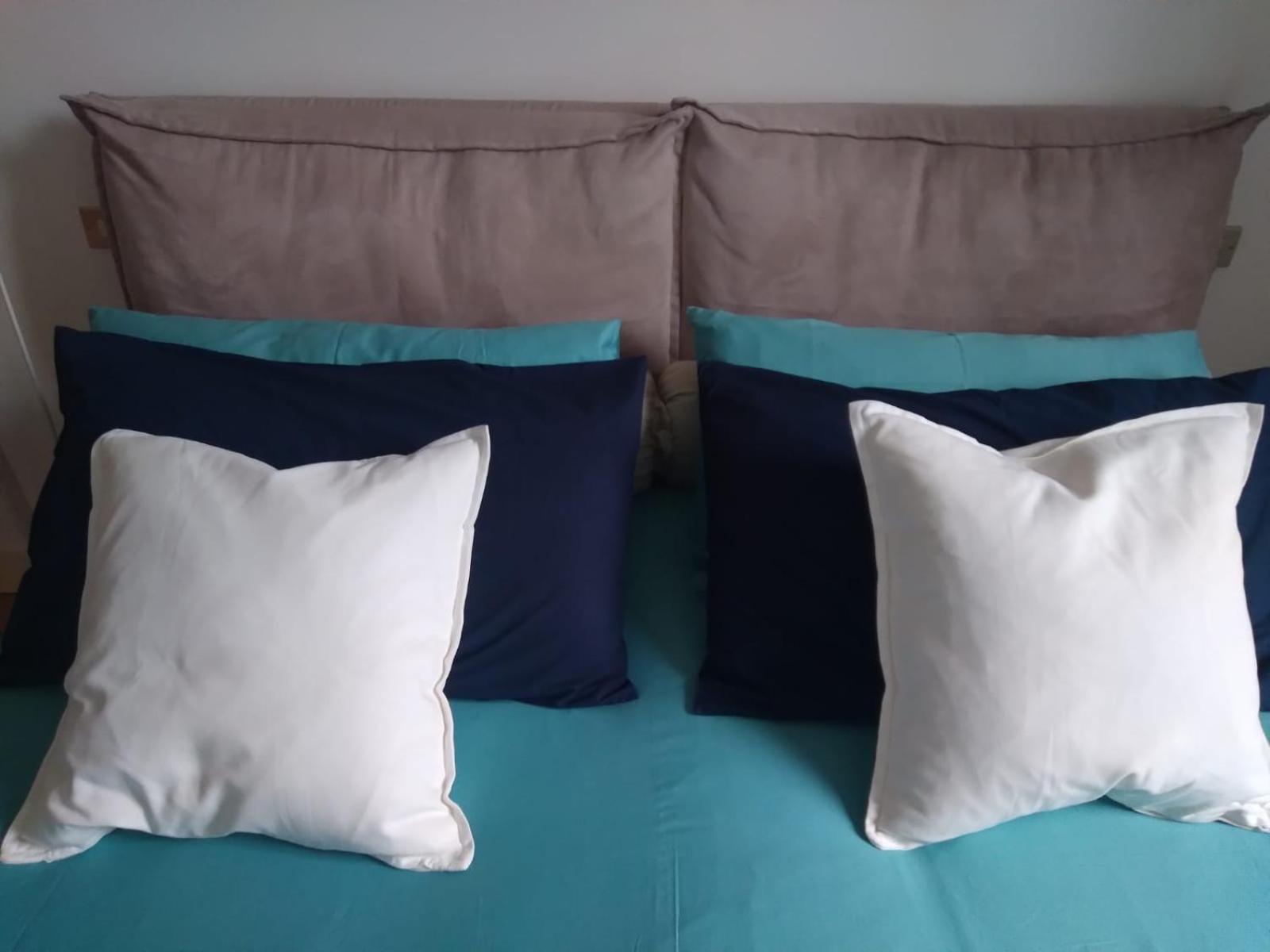 ميلان Casa Mari - Free Secure Parking, Breakfast, Private Bathroom, Wifi, Garden, Aircon, 3 Min Walk To Metro And Train Station المظهر الخارجي الصورة